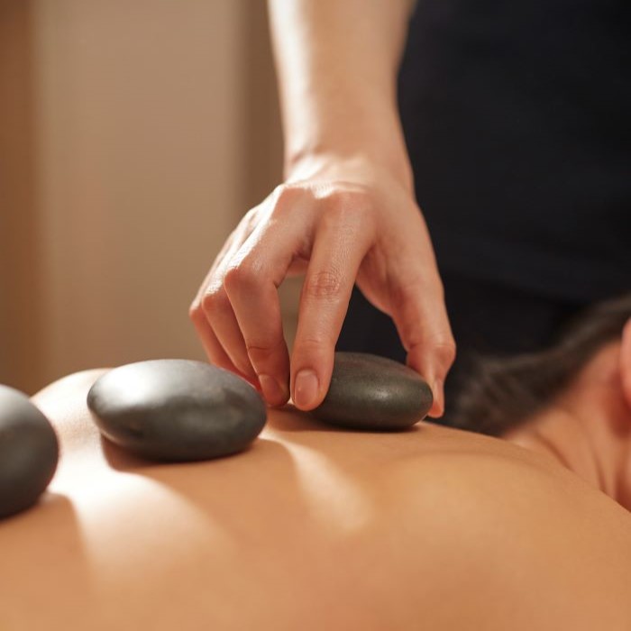 Massage toàn thân + chăm sóc da mặt 120 Thumbnail