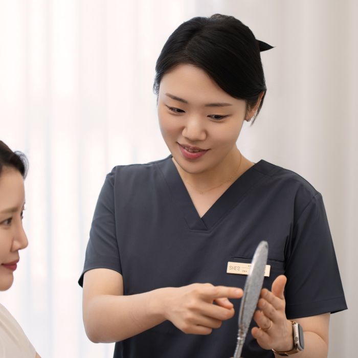Cánh mũi bè rộng mỗi khi cười – khi nào nên thu gọn cánh mũi? Thumbnail