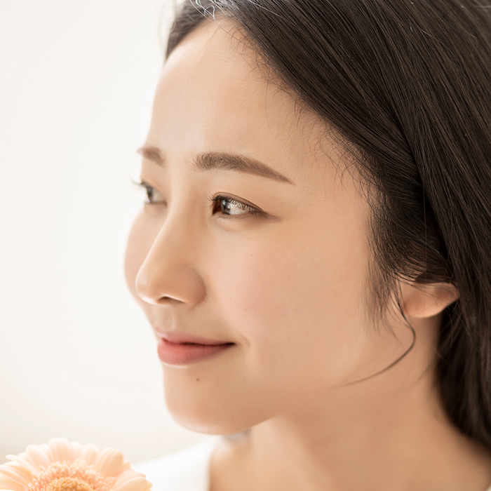 큰 눈 & 부드러운 눈매라인  썸네일 이미지